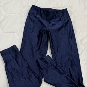 Lululemon Athletica navy size 4 leggings worn lightly